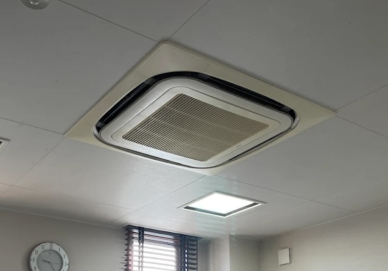 業務用エアコンの結露は水漏れと何が違う?